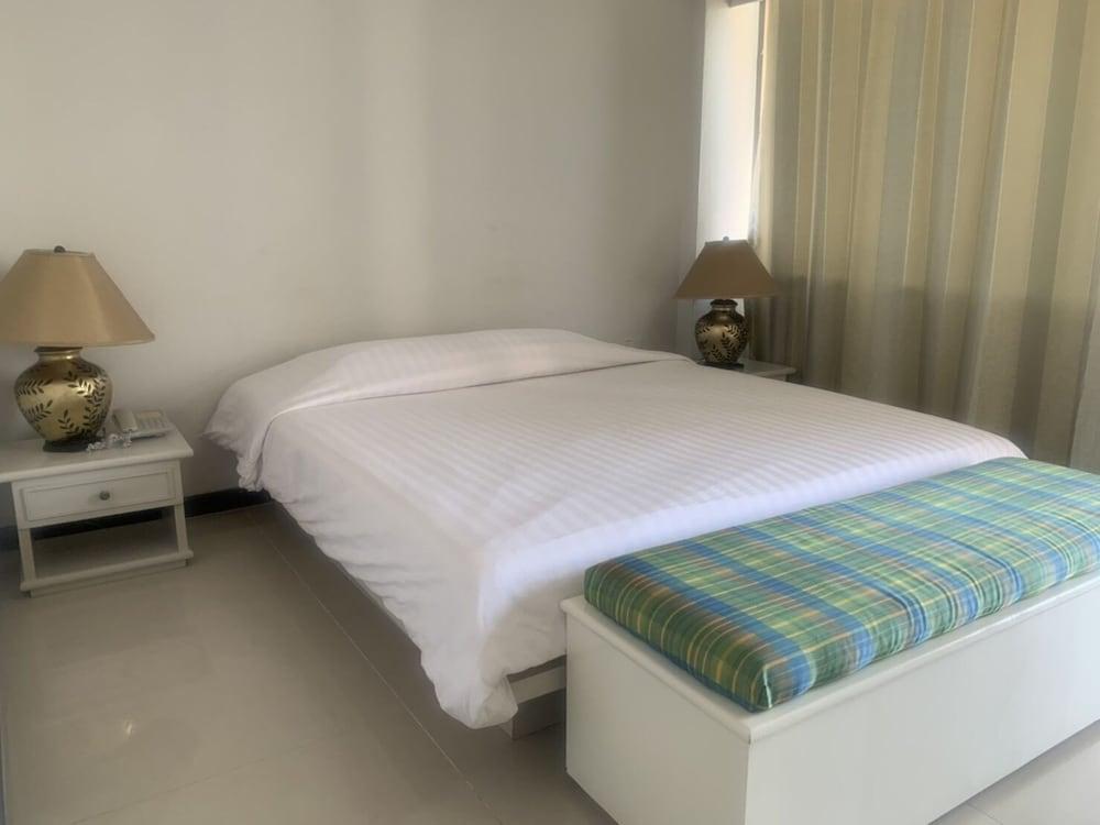 Jomtien Longstay Hotel - Sha Plus Certified Exteriör bild