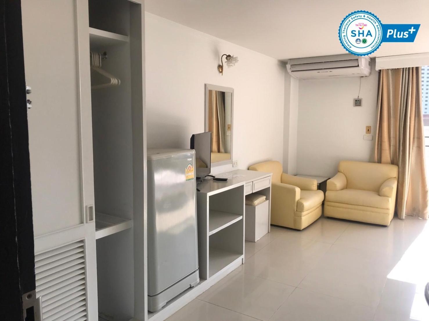 Jomtien Longstay Hotel - Sha Plus Certified Exteriör bild