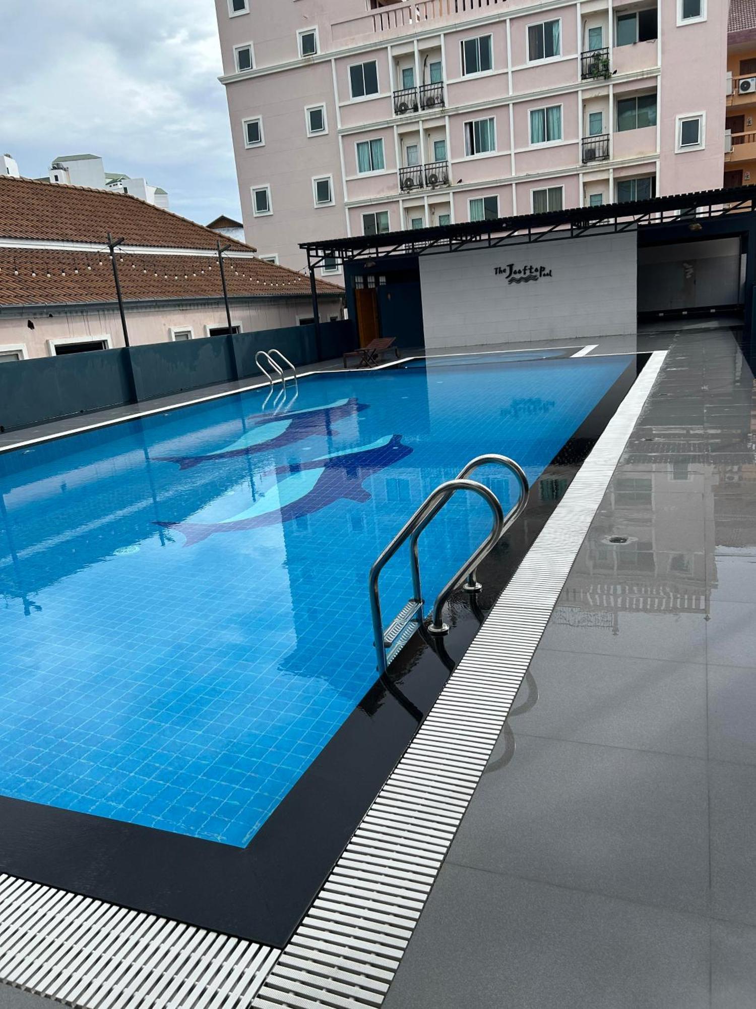 Jomtien Longstay Hotel - Sha Plus Certified Exteriör bild